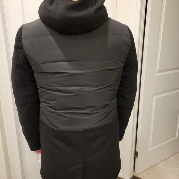 Mackage wool/down Jacket, size 38 =Medium - Picture 9 of 9